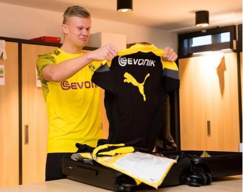 FIFA电竞赛事战术打法分析