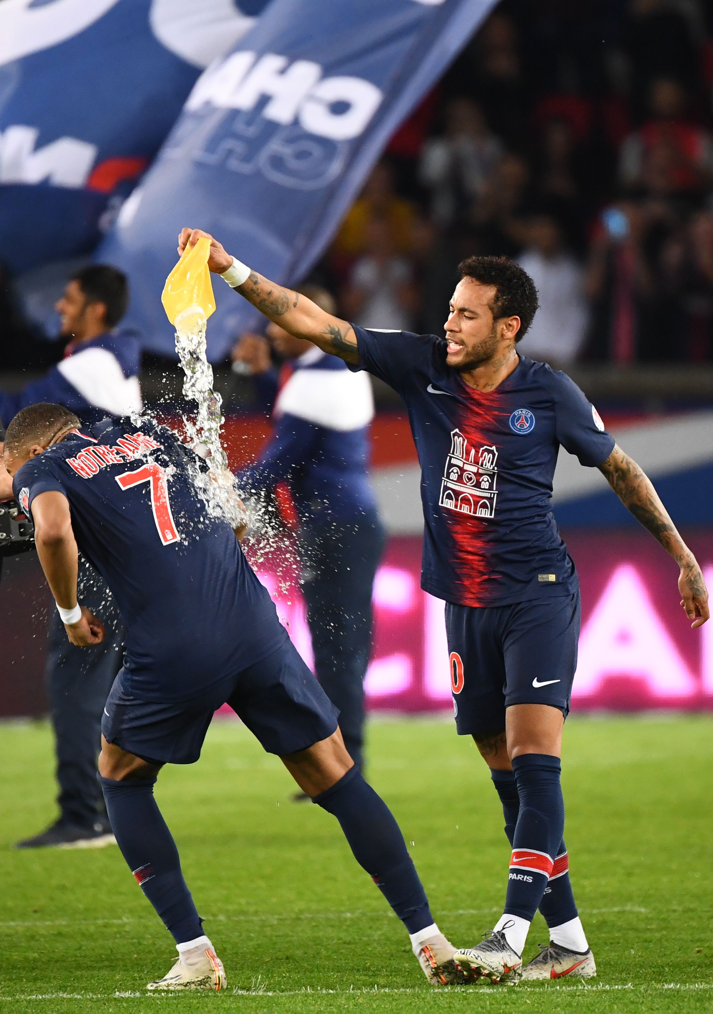 爆冷，湖人输给倒数球队，赛后数据显示，失败最大罪人不是东契奇