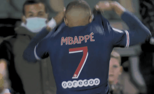 齐达内谈管理皇马更衣室：教练为球员服务 要得到球员的喜欢