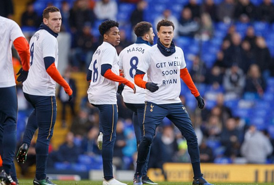 配完《最终幻想7》后＂失业＂ 爱丽丝英配靠直播维持生计